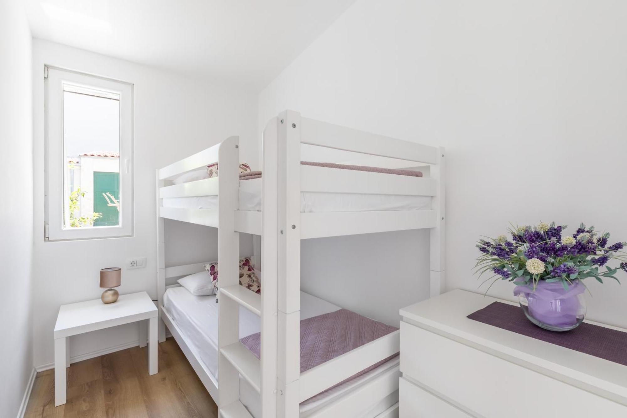 Appartamento Tonina - House With Terrace, Jacuzzi, Free Parking Spalato Esterno foto
