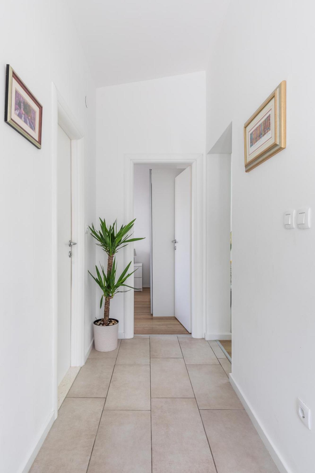 Appartamento Tonina - House With Terrace, Jacuzzi, Free Parking Spalato Esterno foto